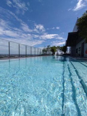 Two bedroom condo with rooftop pool